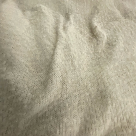 Jules Sweater in Ivory
Lovers and Friends - Picture 5 of 8